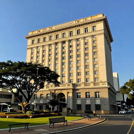 Descubra o Hotel Metrópole Descubra o Hotel Metrópole