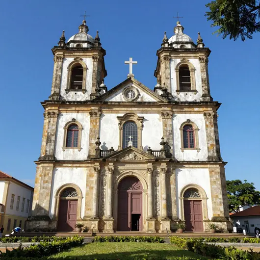 Explore a Catedral Nossa Senhora da Boa Viagem em Belo Horizonte