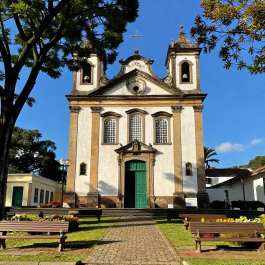 Paróquia Santo Inácio: Um Refúgio Espiritual em Belo Horizonte