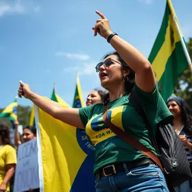 ato contra candidatura