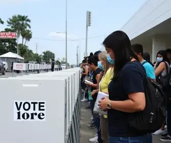 Votação começa com filas e mudança de locais eleitorais em Belo Horizonte votação em Belo Horizonte